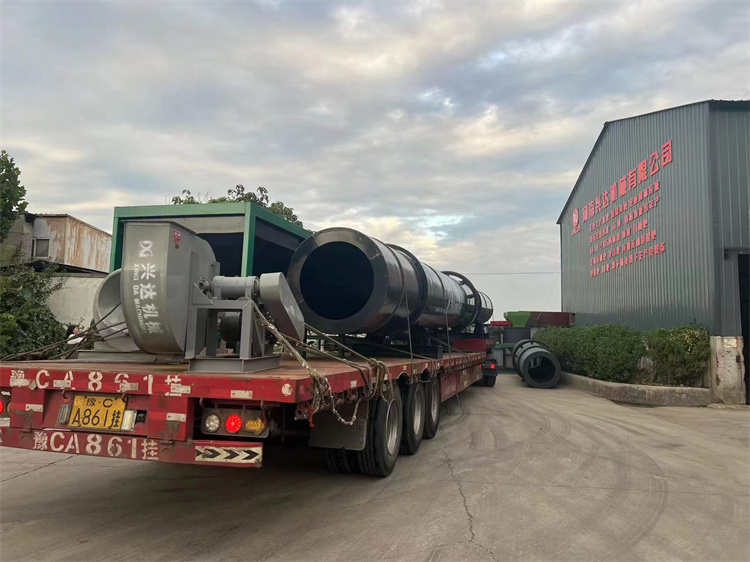 年產(chǎn)3萬噸顆粒有機肥生產(chǎn)線第三車發(fā)貨現(xiàn)場