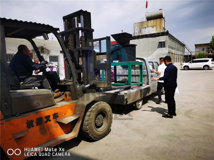 60ʽϷC(j)l(f)ɽ|͑F(xin)