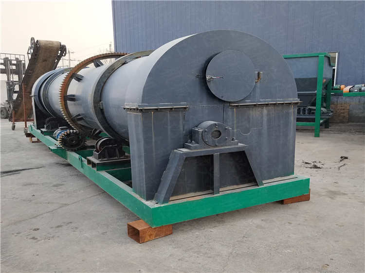 新型有機(jī)復(fù)混肥造粒機(jī)的優(yōu)勢(shì)和特點(diǎn)介紹